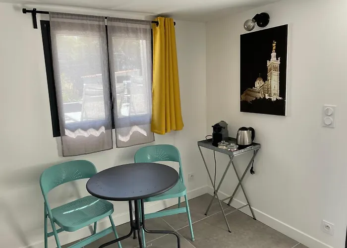 Apartment - Maison Julou - Piscine Chauffee A 32c Cassis