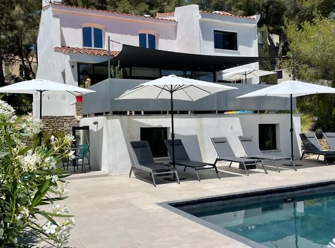 - Maison Julou - Piscine Chauffee A 32c Cassis